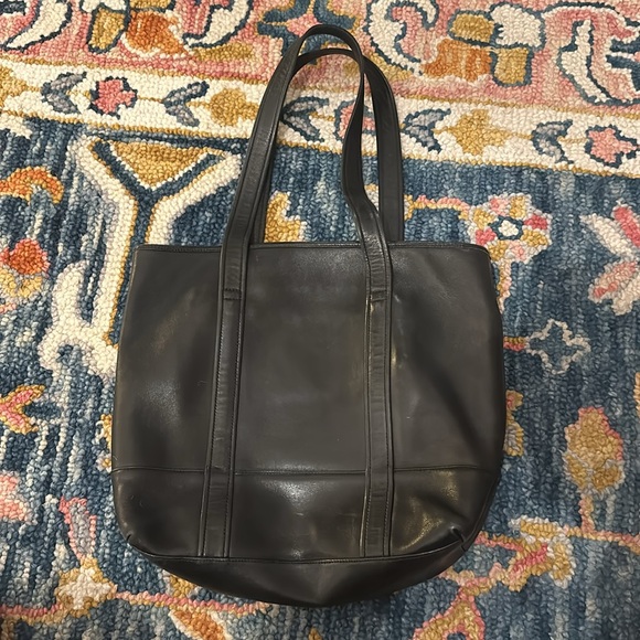 EUC Beautiful Coach Black Leather Tote Bag - Picture 4 of 7